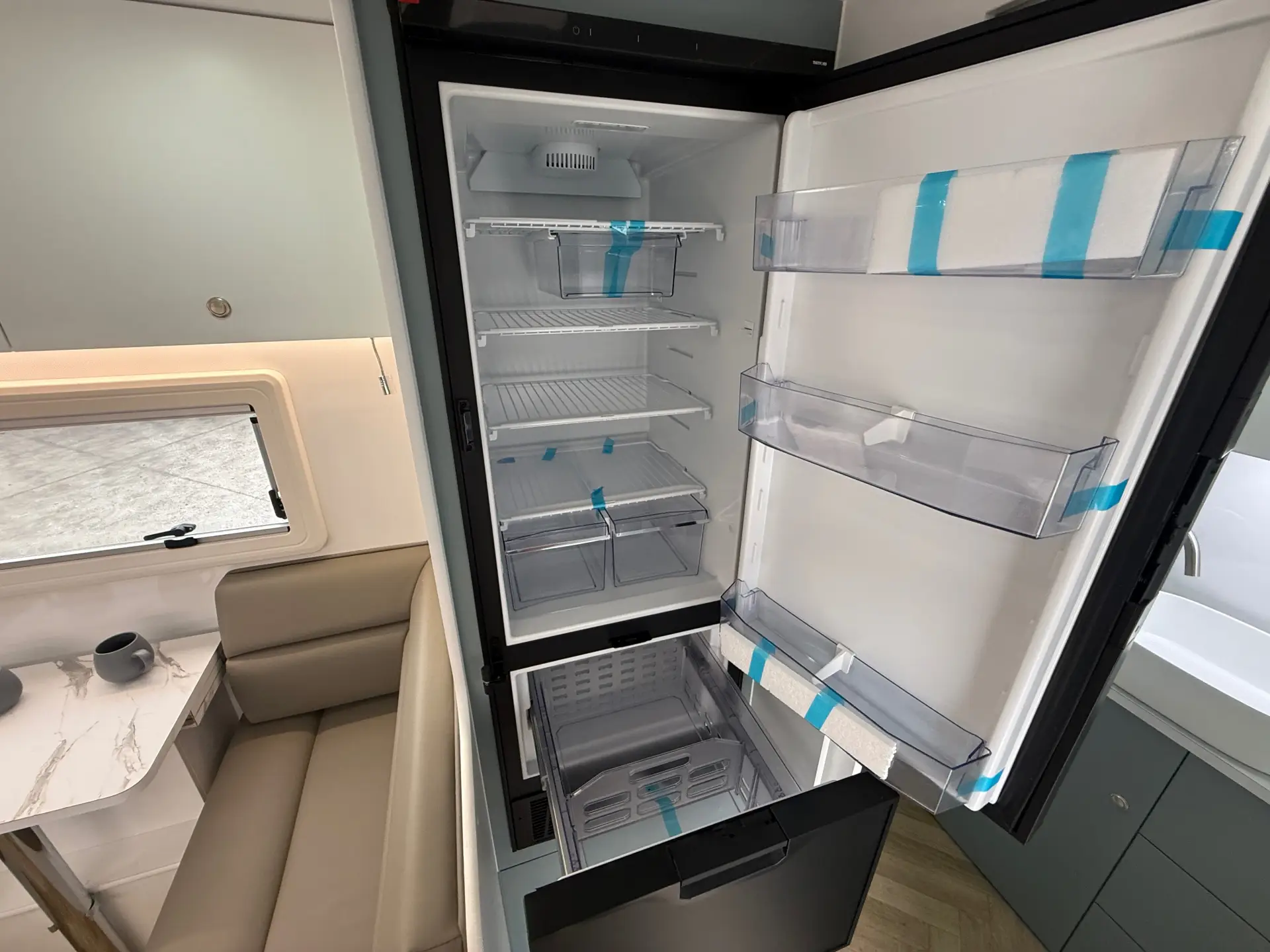 18 Series SuperX Caravan Image