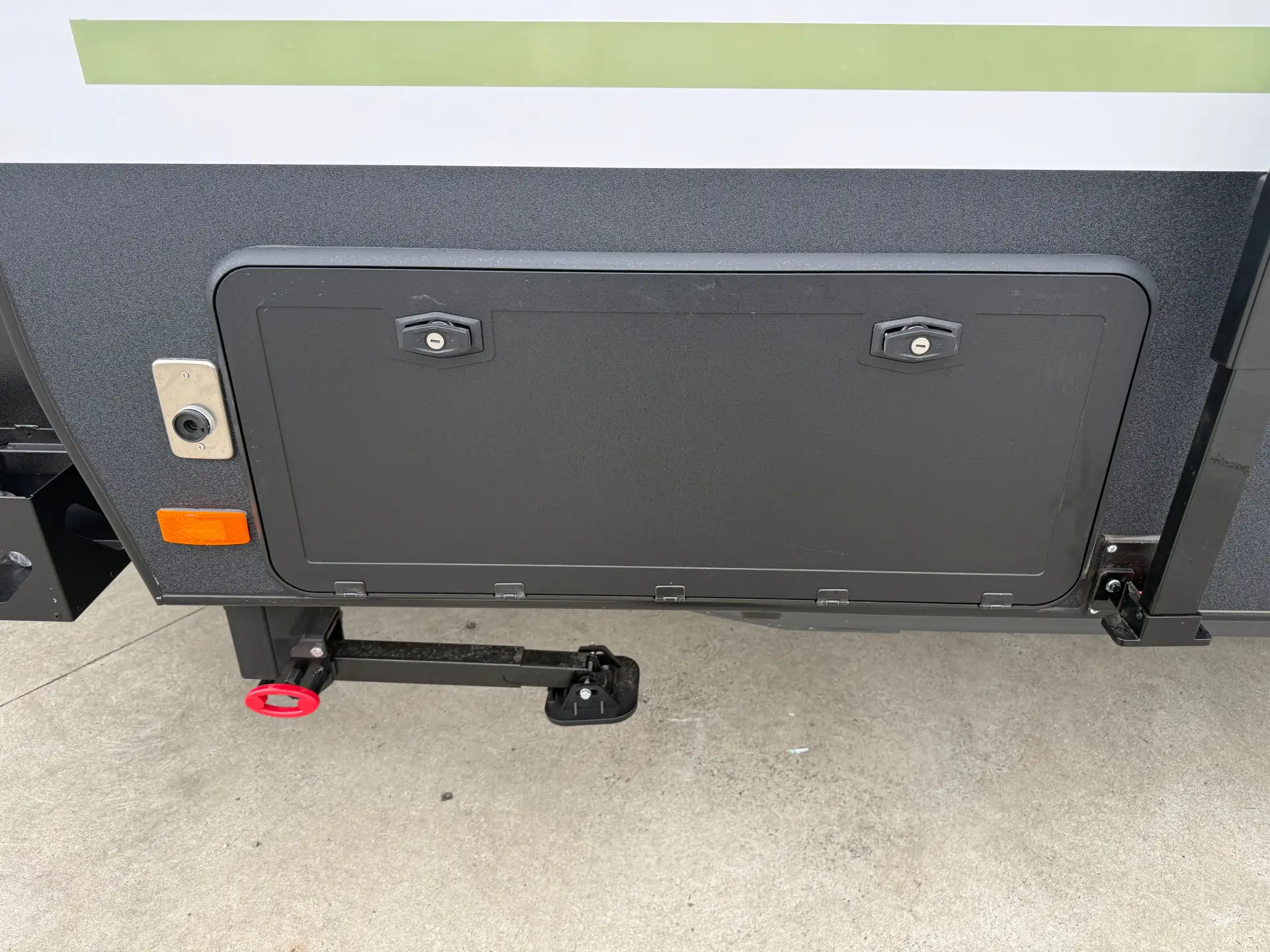 18 Series SuperX Caravan Image