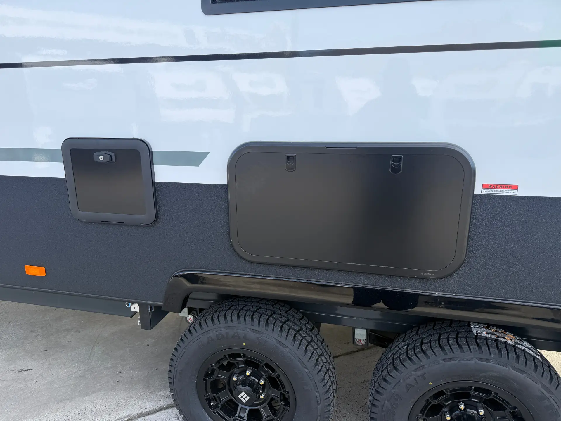 20 Series SuperX Caravan Image