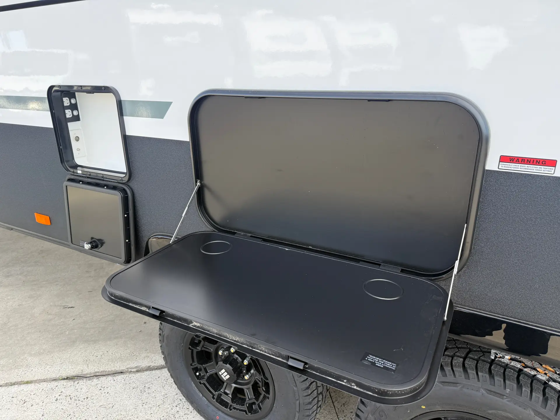 20 Series SuperX Caravan Image