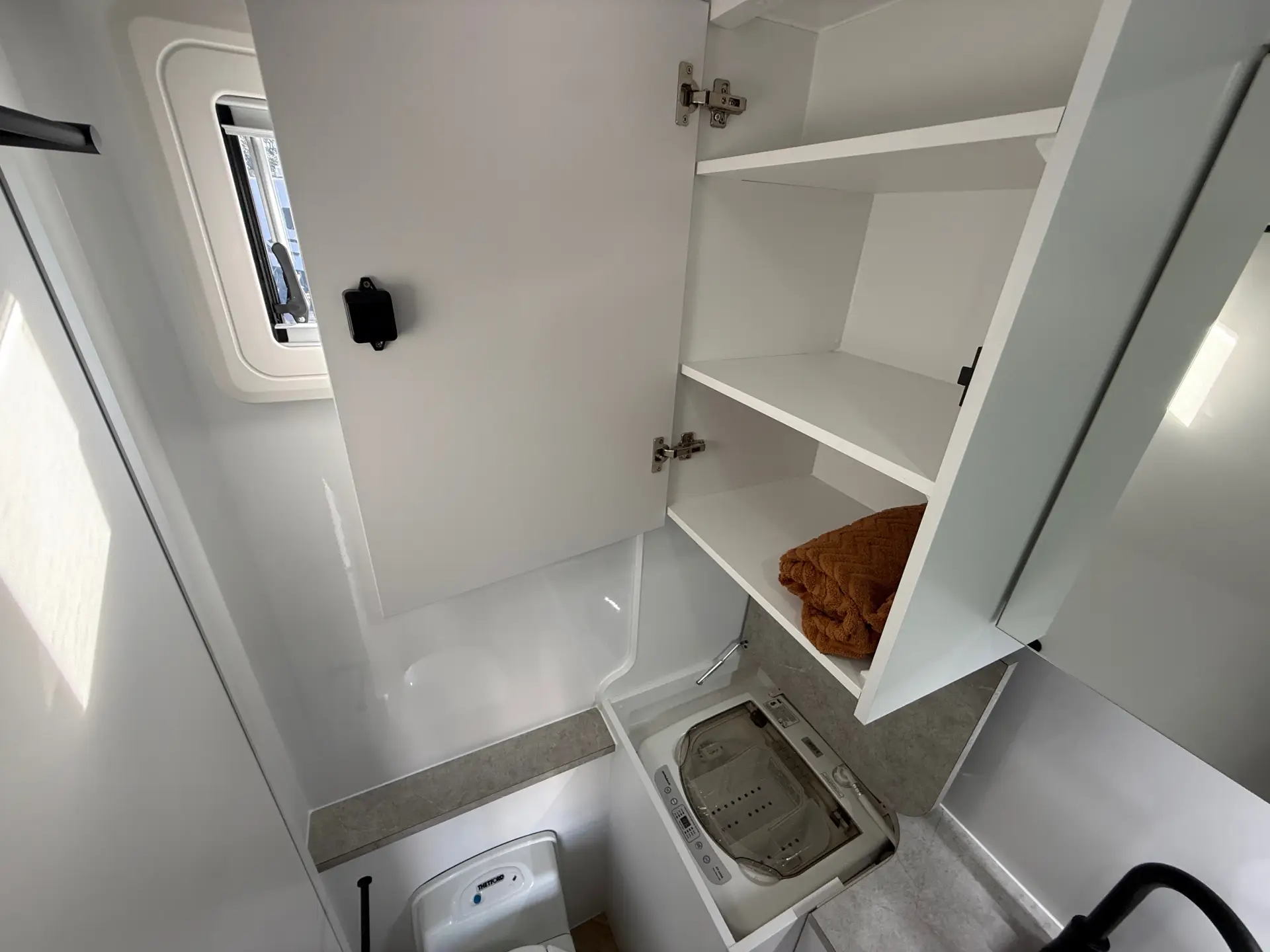 20 Series SuperX Caravan Image