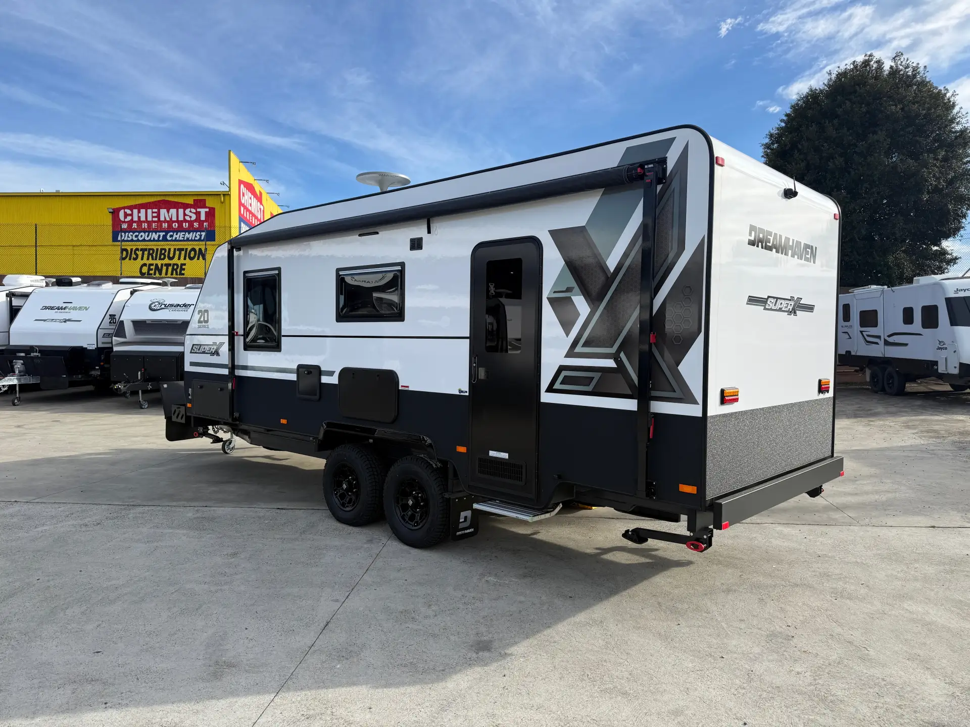 20 Series SuperX Caravan Image