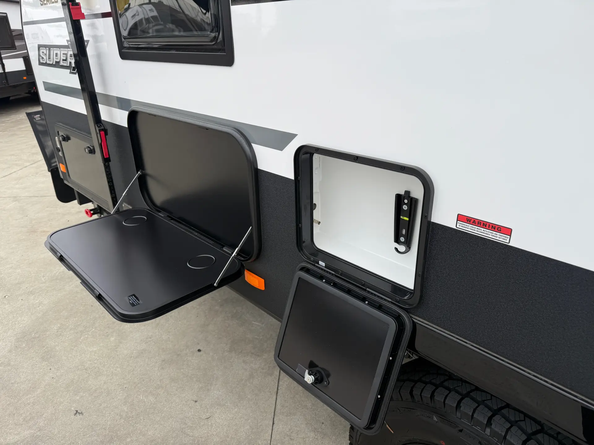 15 Series SuperX Caravan Image