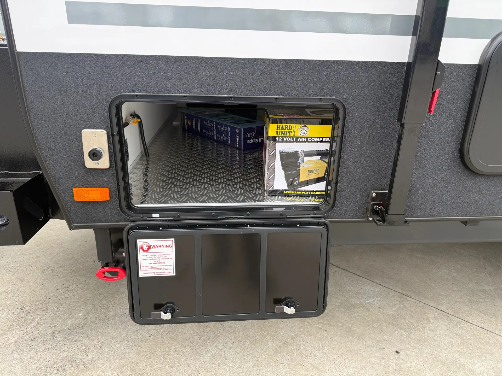 15 Series SuperX Caravan Image