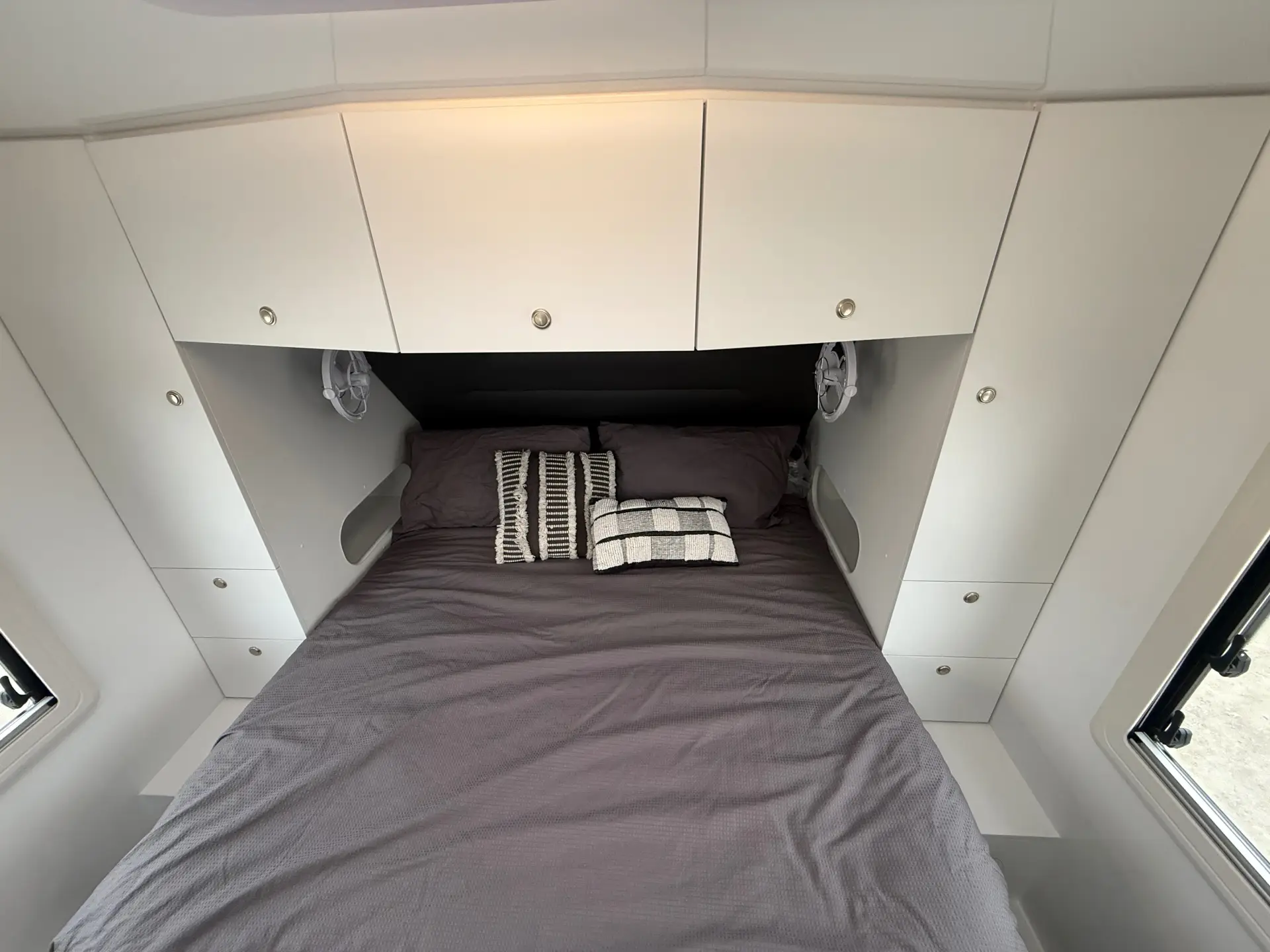 15 Series SuperX Caravan Image