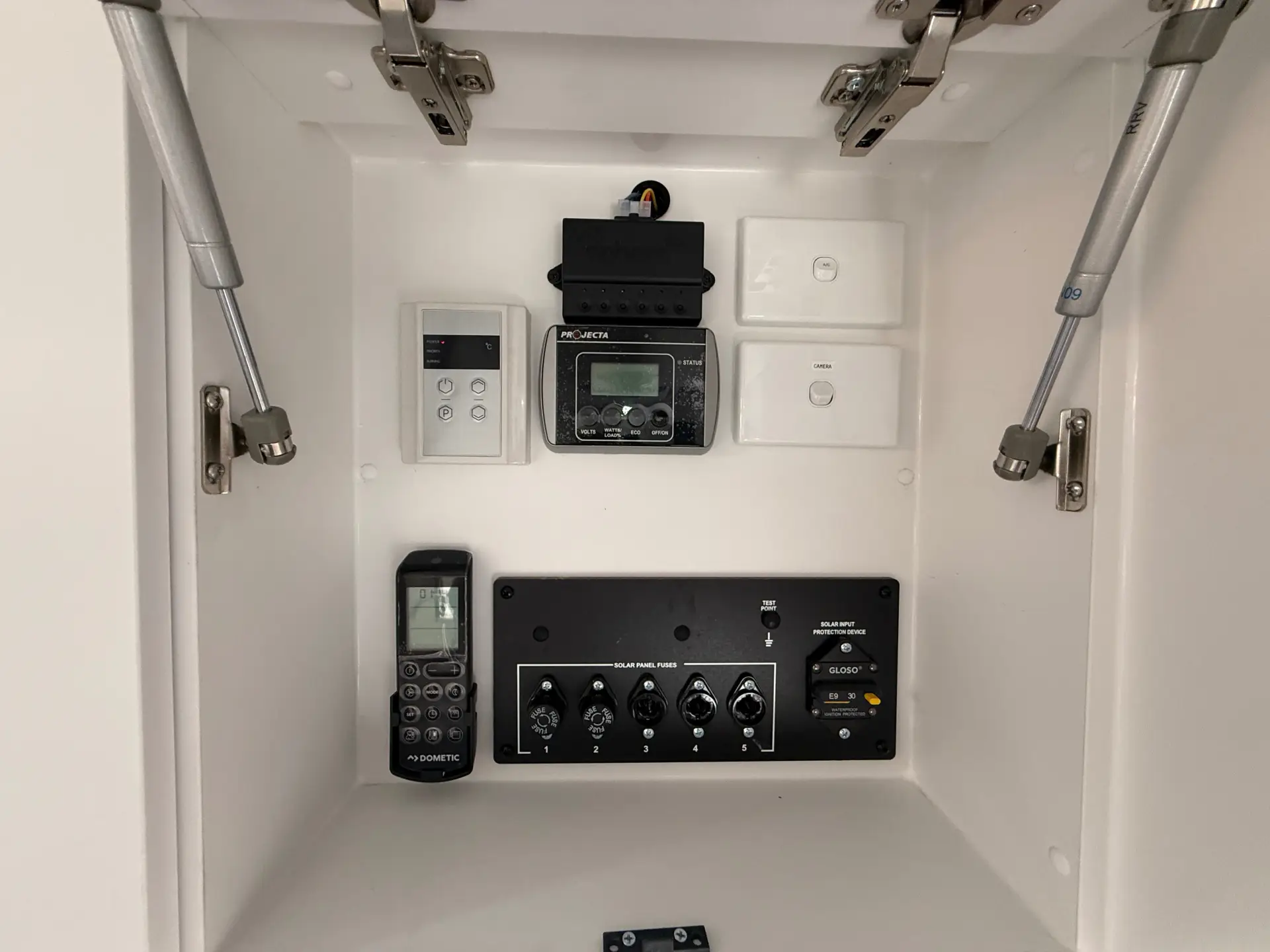 15 Series SuperX Caravan Image