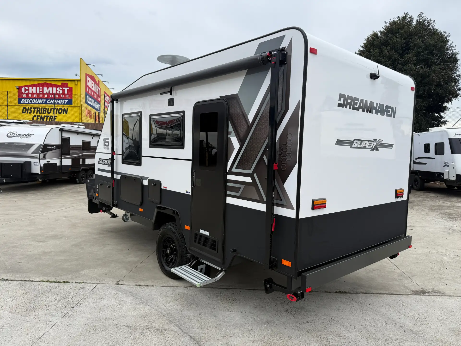 15 Series SuperX Caravan Image