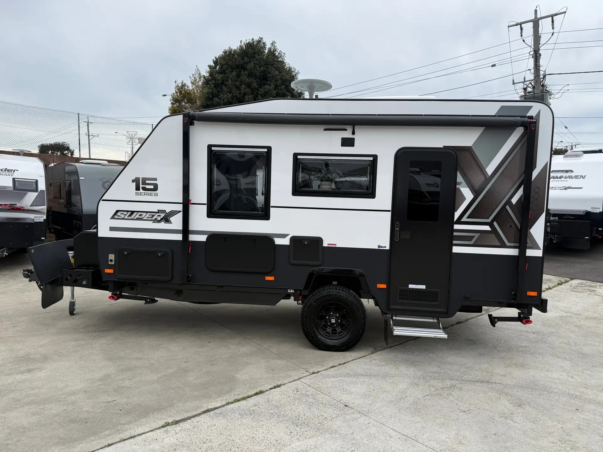 15 Series SuperX Caravan Image