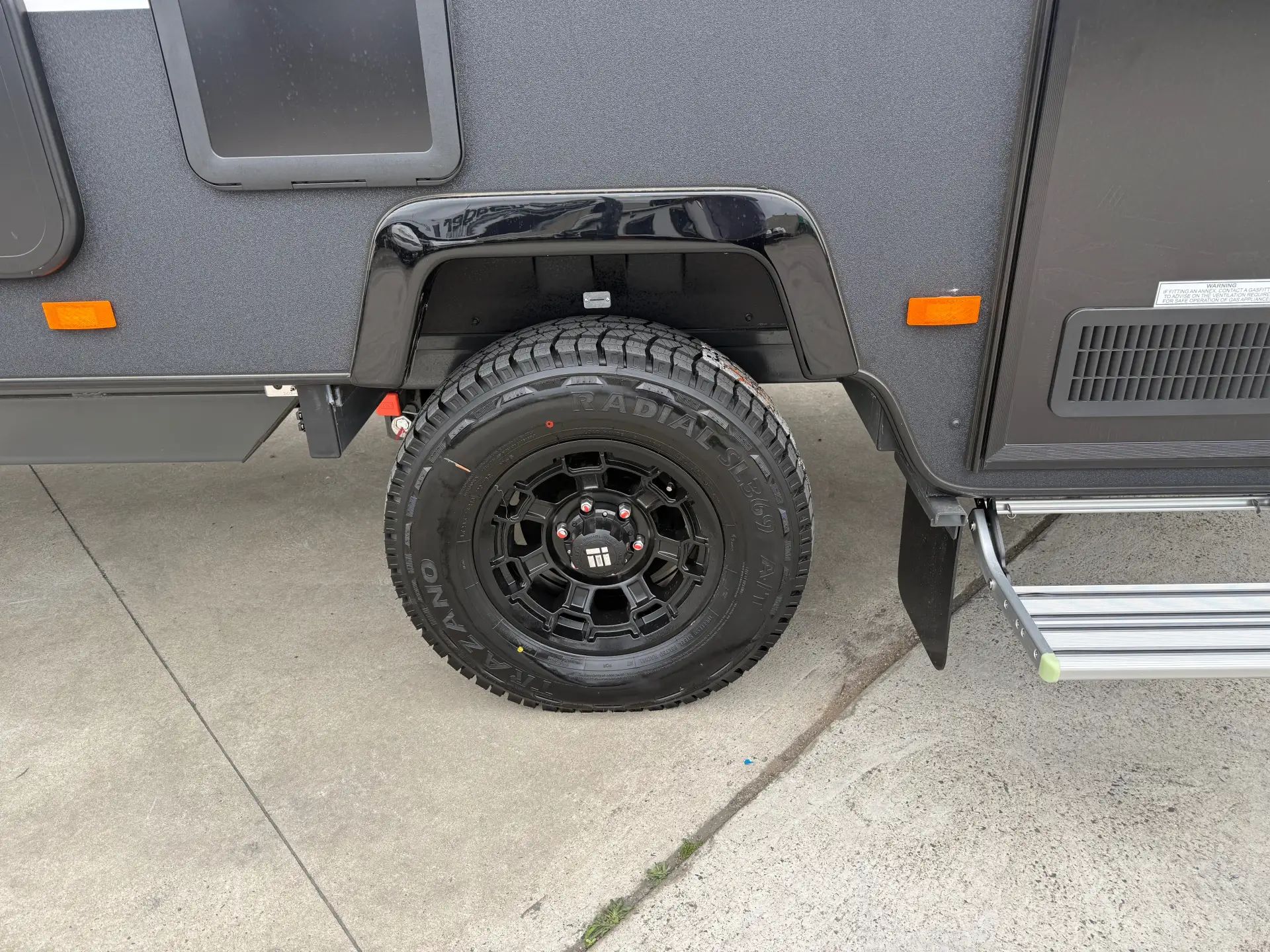 15 Series SuperX Caravan Image