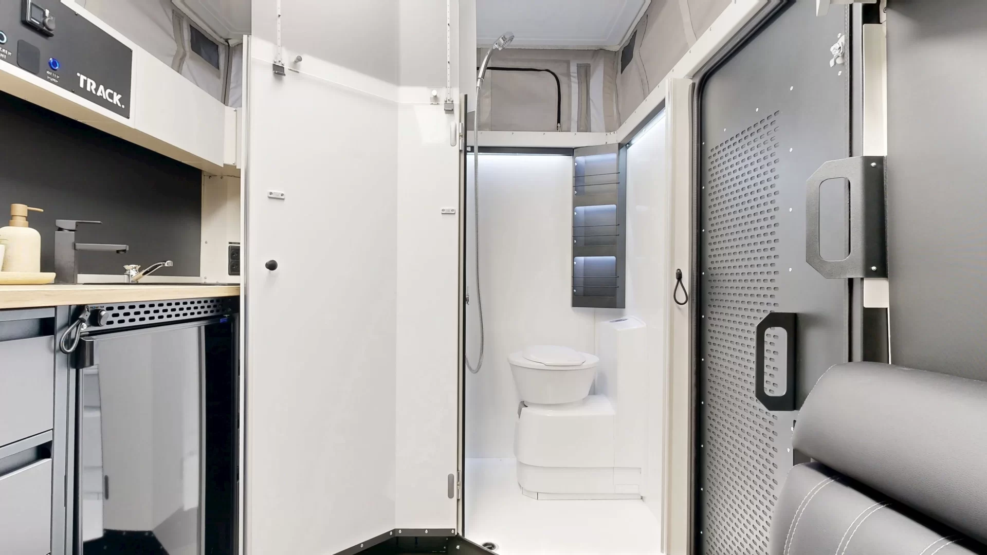 Caravan Exterior