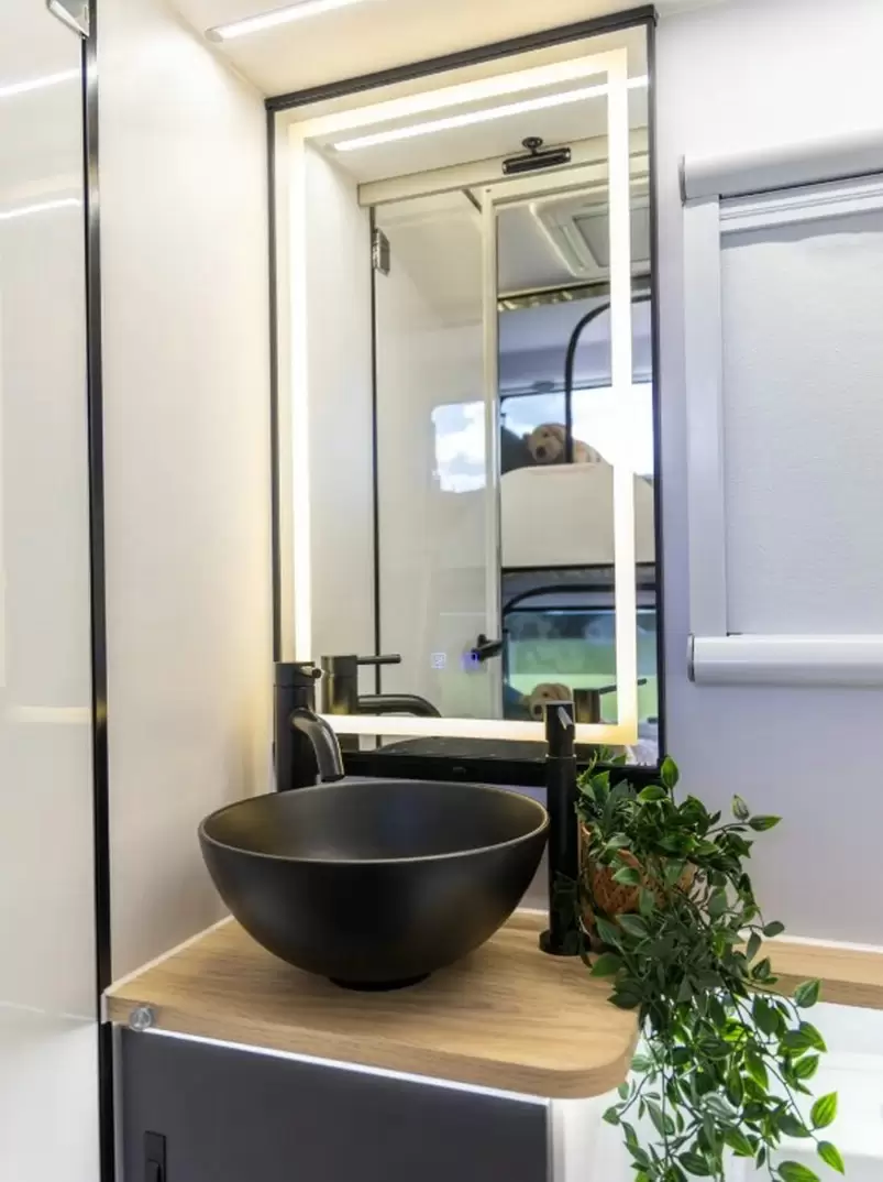 Caravan Image