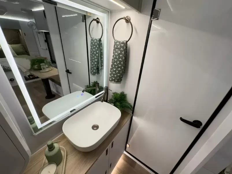 Caravan Image