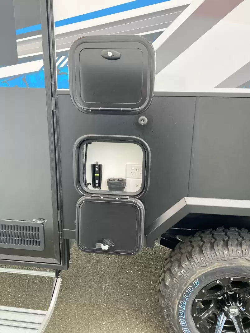 NEW 2024 X SERIES 14' TOY HAULER