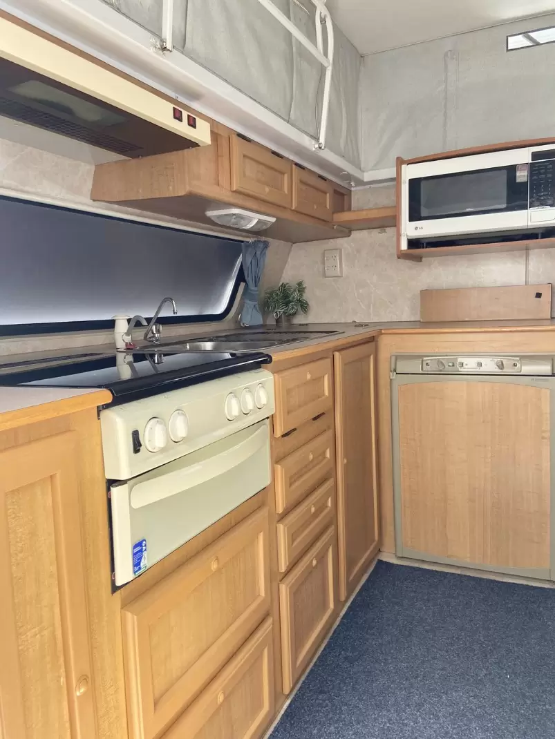 USED 2003 JAYCO FREEDOM
