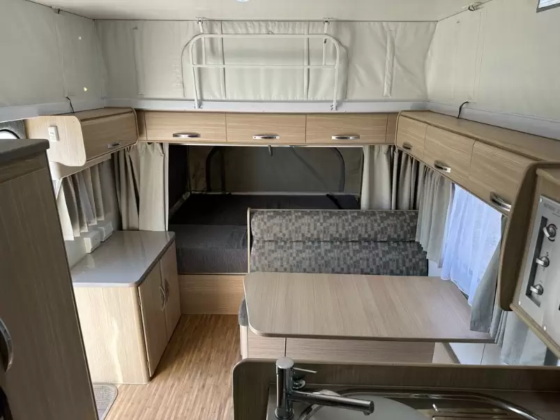 USED 2011 JAYCO EXPANDA