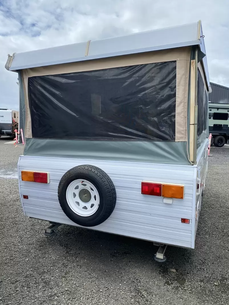 USED 2003 JAYCO 13' PENGUIN