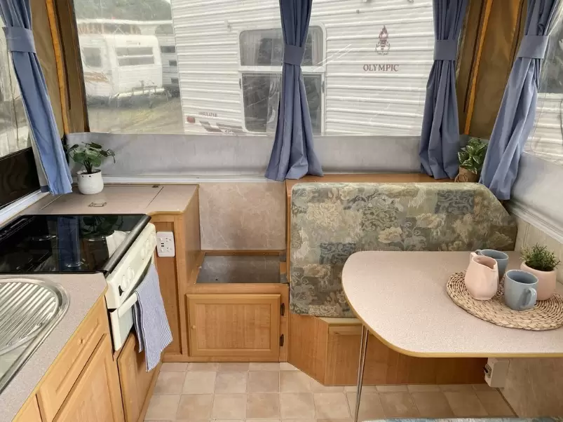 USED 2003 JAYCO 13' PENGUIN