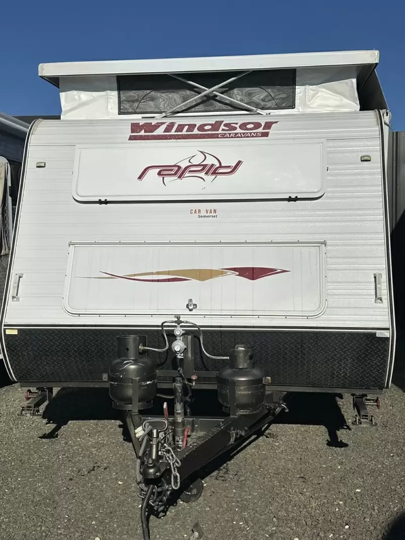 USED 2011 WINDSOR 14' RAPID