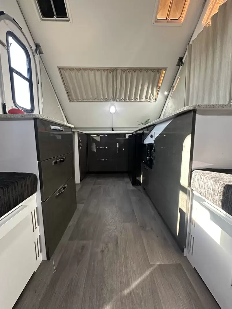 USED 2023 AVAN 12' CRUISELINER
