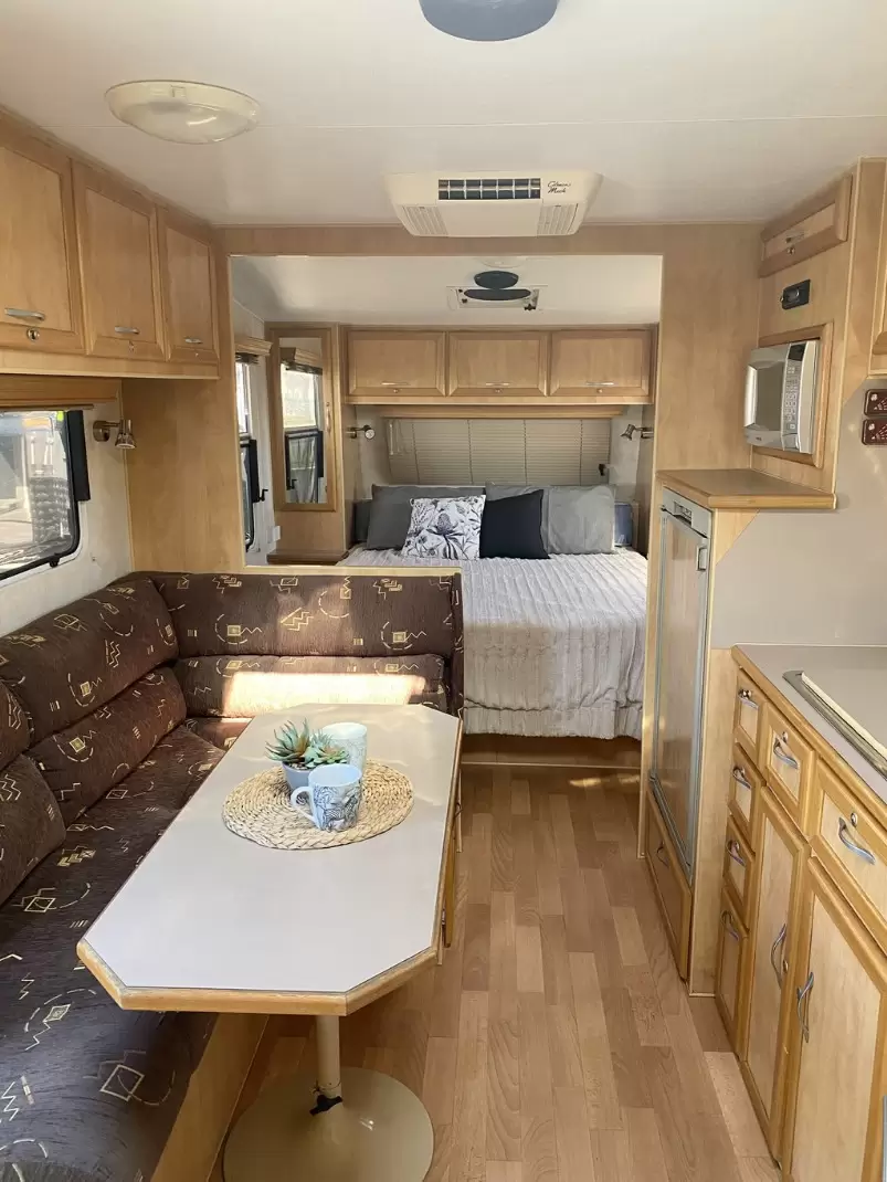 USED 2008 Creative Grant Tourer