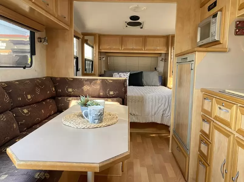 USED 2008 Creative Grant Tourer