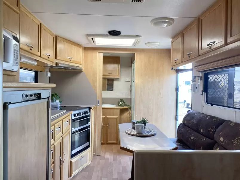 USED 2008 Creative Grant Tourer