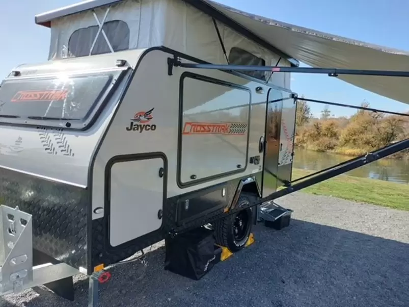 USED 2023 JAYCO CROSS TRAK