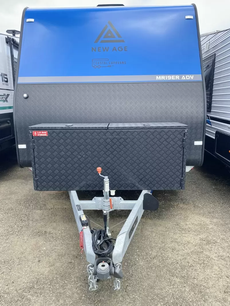 USED 2024 NEW AGE MANTA RAY ADVENTURER