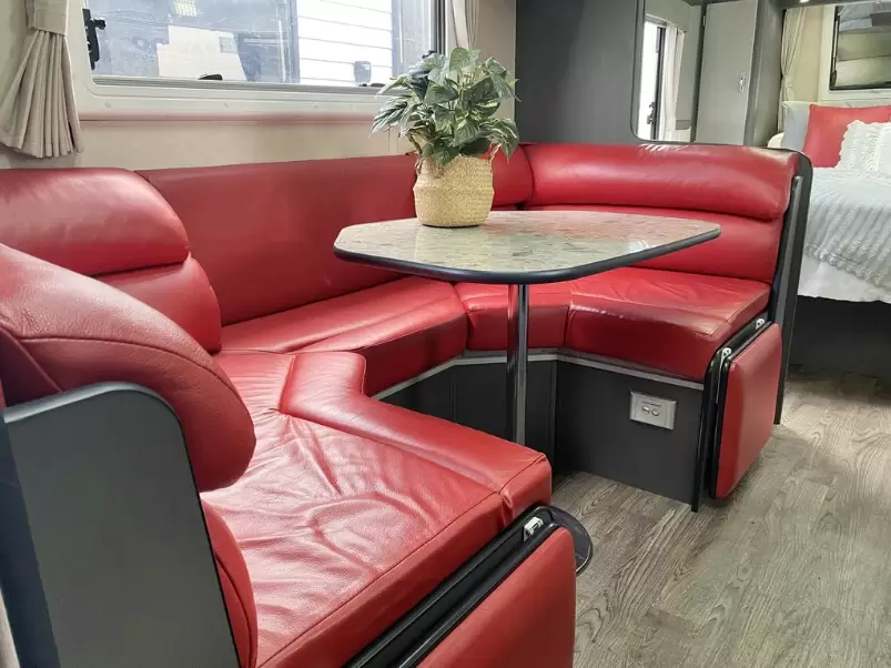 USED 2016 JURGENS TRAVADO 23ft