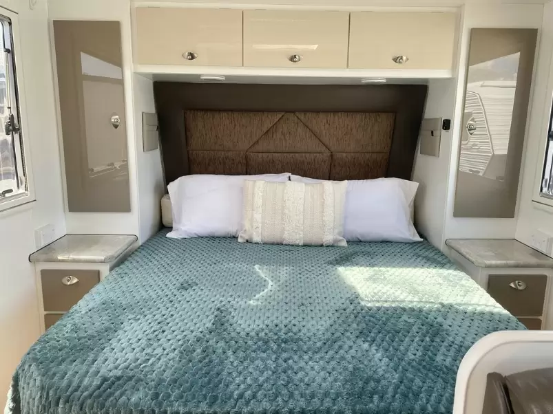 USED 2015 OPTION RV 22' DISTINCTION