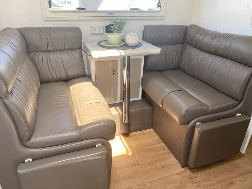 USED 2015 OPTION RV 22' DISTINCTION