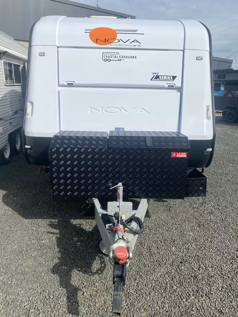 USED 2019 NOVA FAMILY ESCAPE