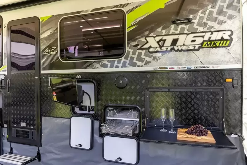 NEW 2025 MDC XT16HR EAST WEST