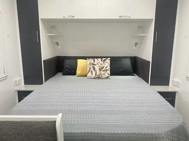 USED 2019 NEW AGE MANTA RAY 19E