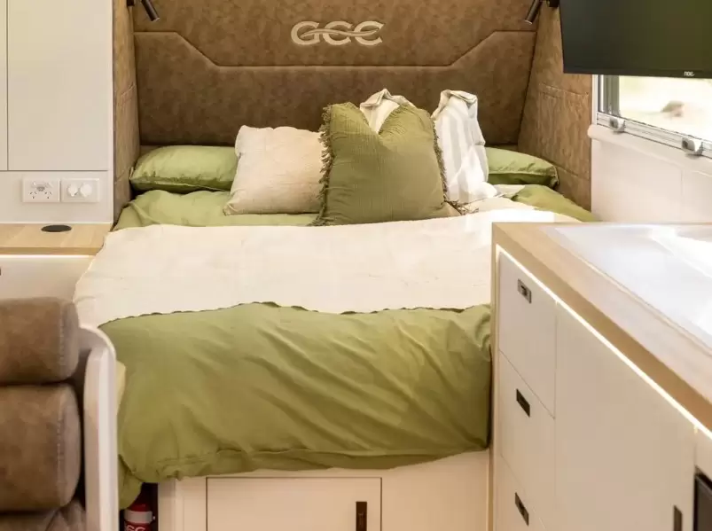 NEW 2025 GOLD CLASS CARAVANS LC 17C TOURING 2+1 BERTH