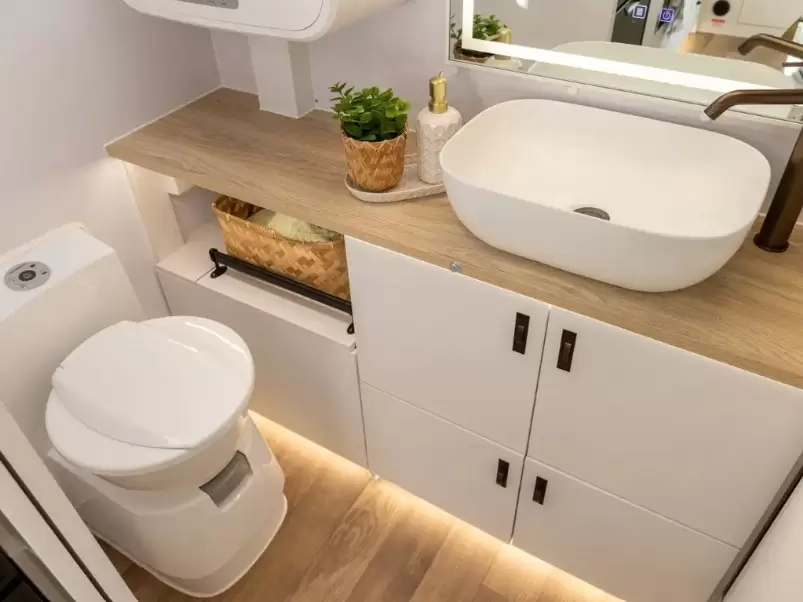 NEW 2025 GOLD CLASS CARAVANS LC 17C TOURING 2+1 BERTH