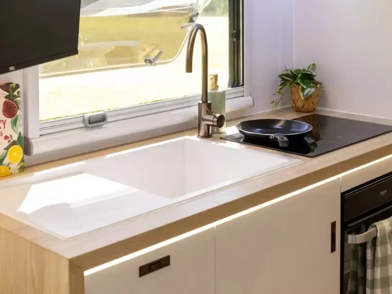 NEW 2025 GOLD CLASS CARAVANS LC 17C TOURING 2+1 BERTH
