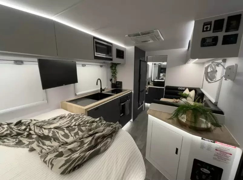 NEW 2025 GOLD CLASS CARAVANS AC 17C OFF ROAD 2+1 BERTH