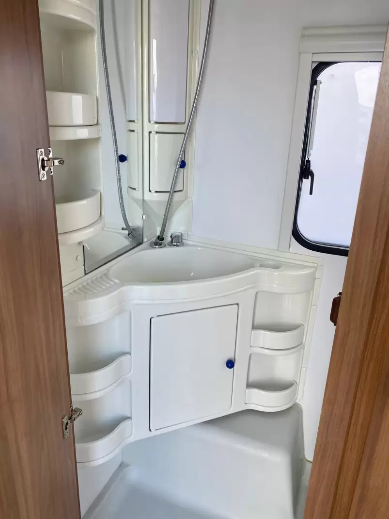 USED 2011 ADRIA 390DS
