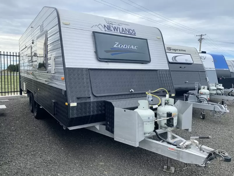 USED 2013 CONCEPT NEWLAND ZODIAC