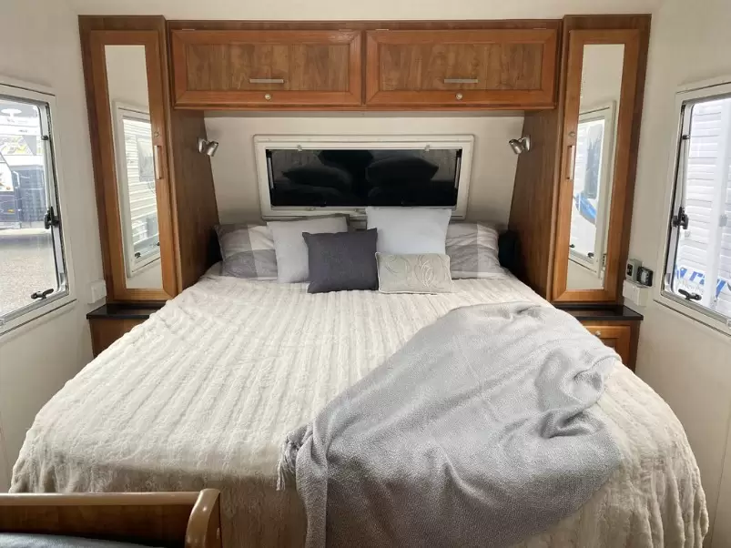 USED 2013 CONCEPT NEWLAND ZODIAC