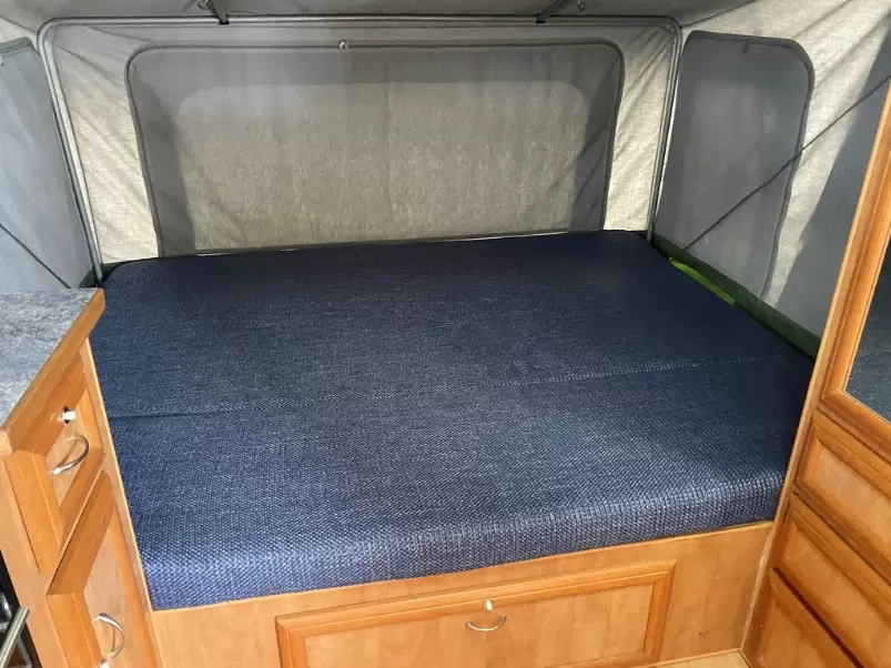 USED 2007 PARAMOUNT DUET