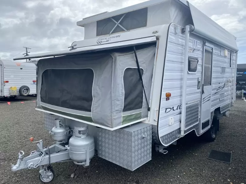USED 2007 PARAMOUNT DUET