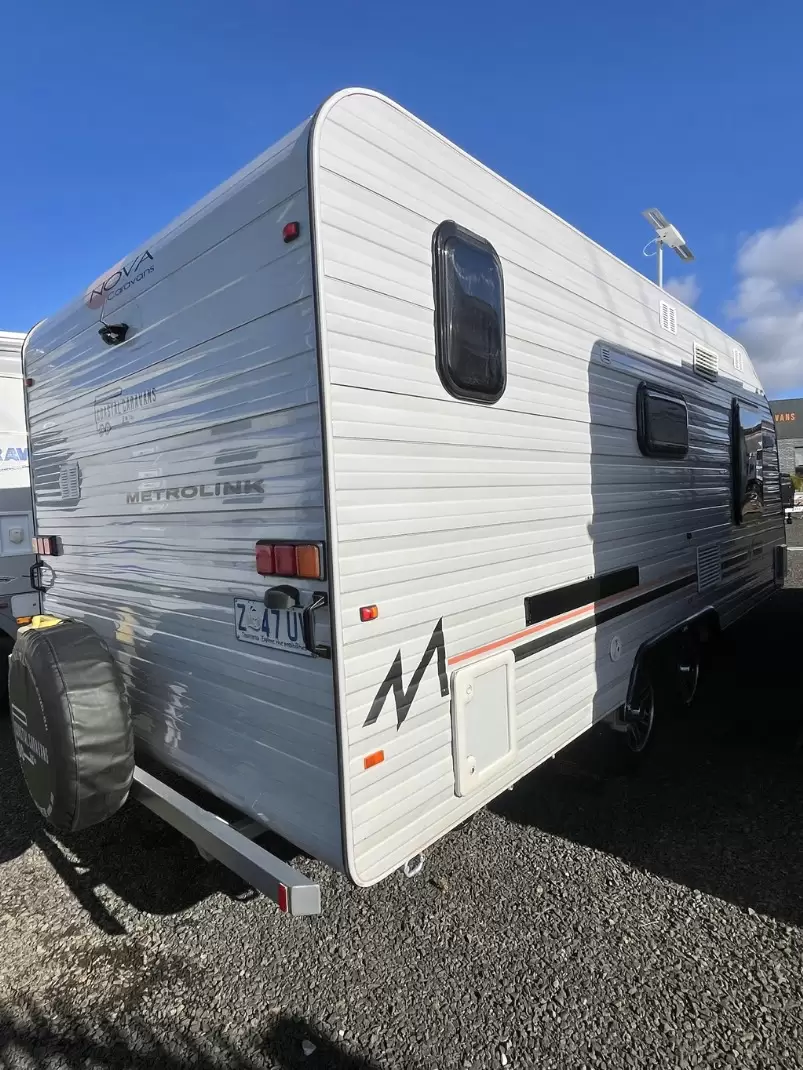 USED 2014 NOVA METROLINK