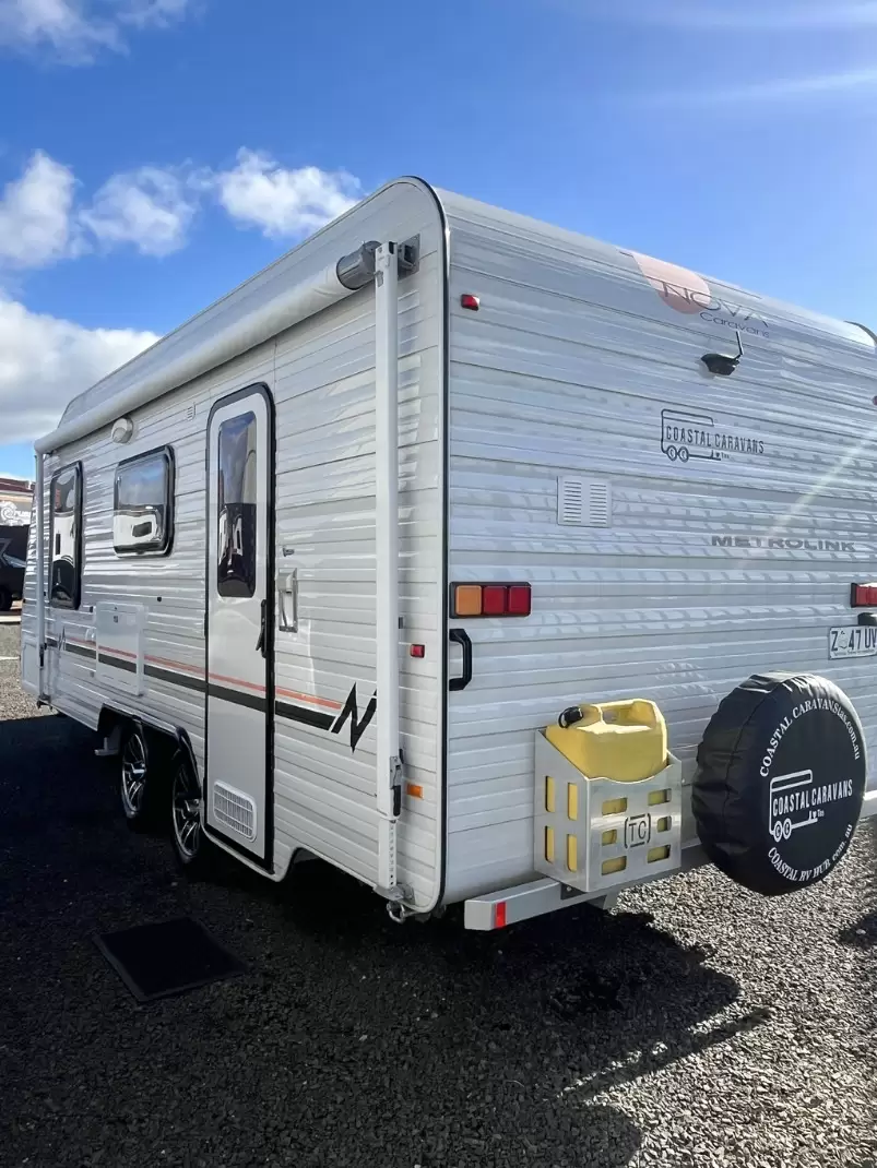 USED 2014 NOVA METROLINK