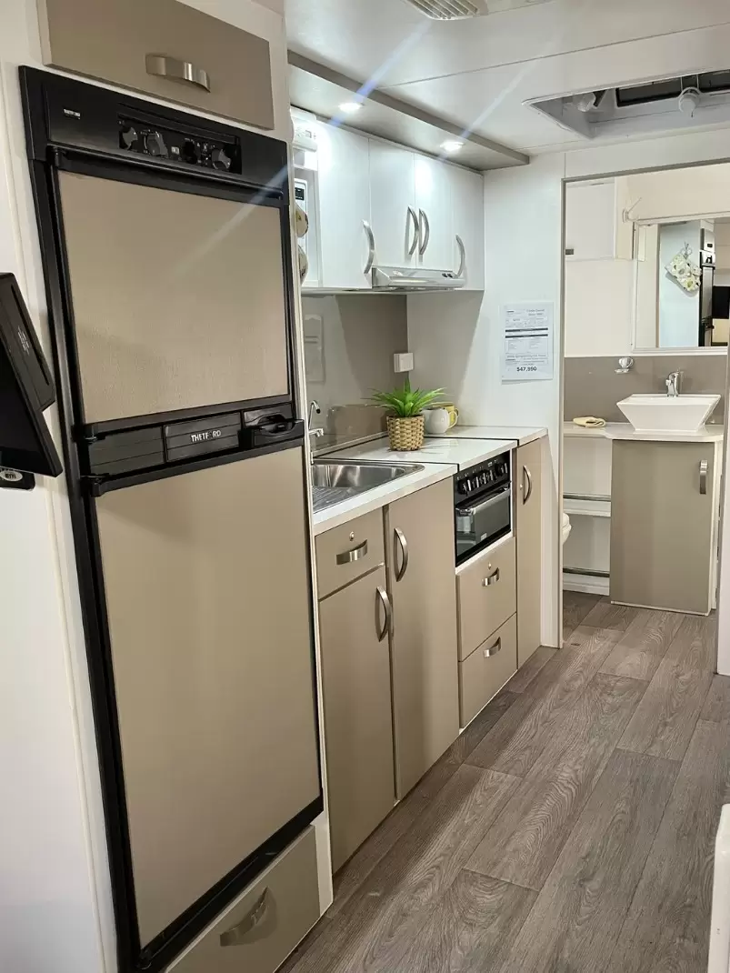 USED 2014 NOVA METROLINK