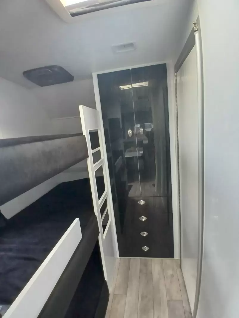 USED 2014 ROYAL FLAIR FAMILY FLAIR