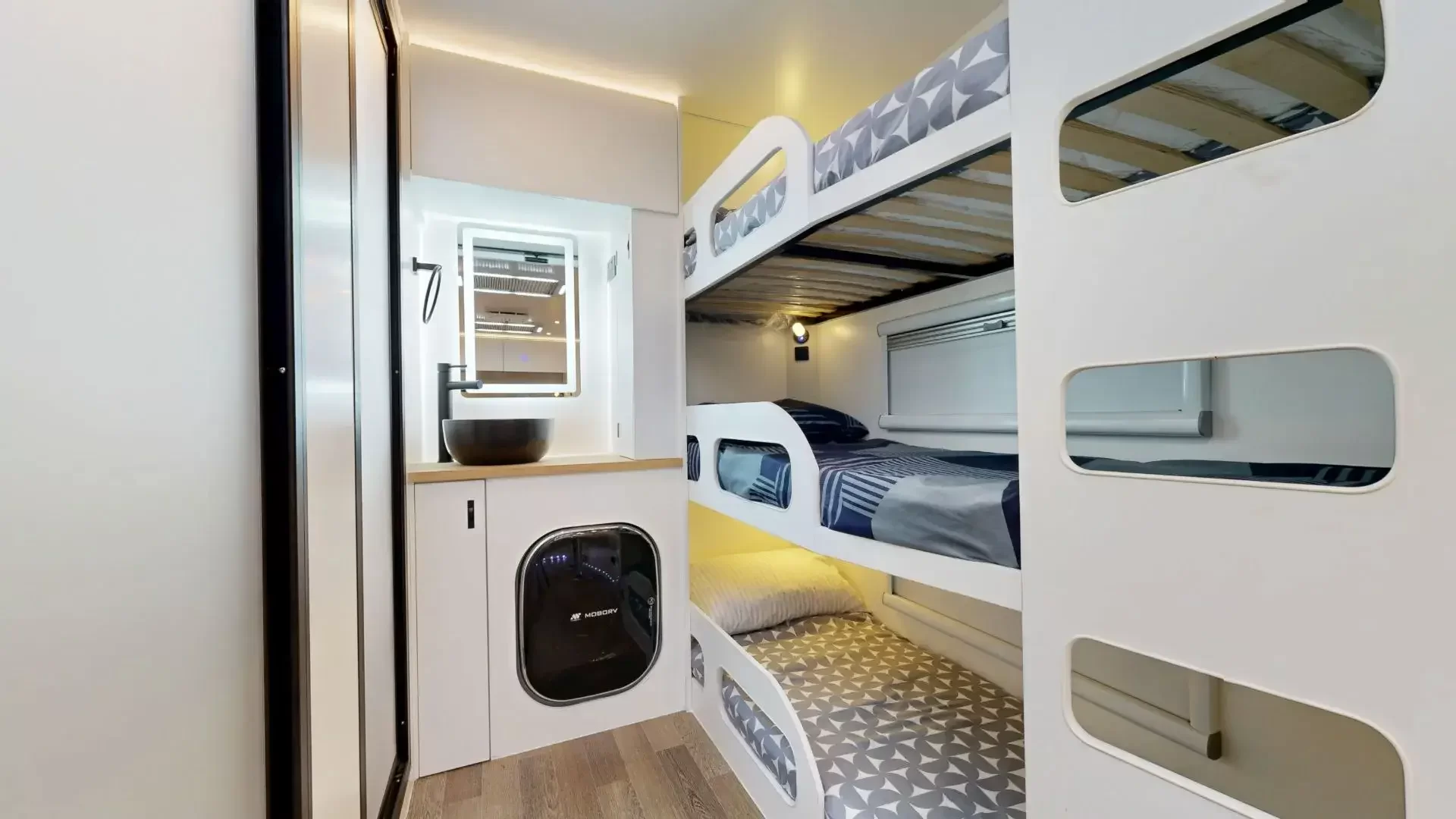 Adventure 6.3 F Black Edition