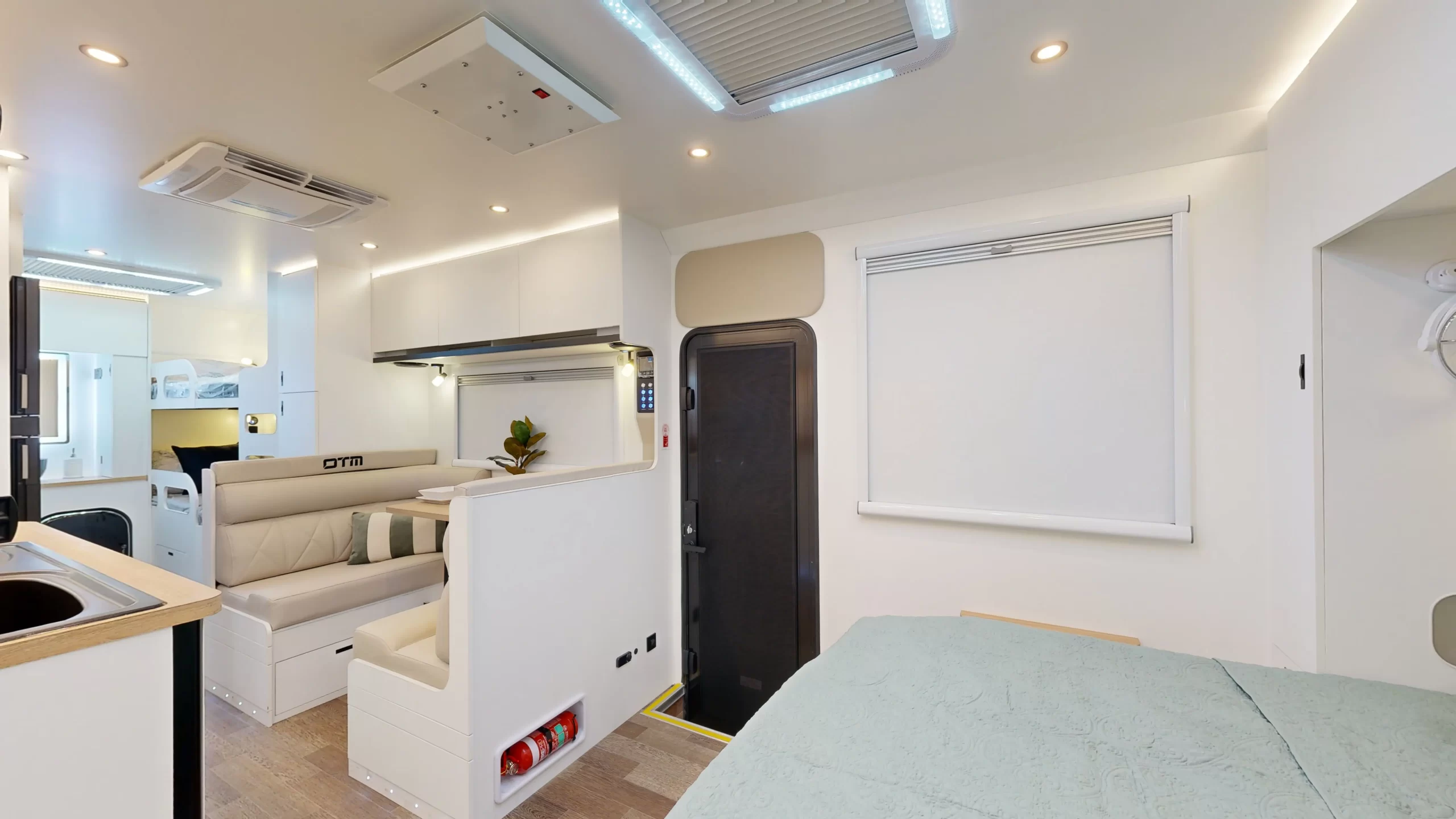 Adventure 6.9 F Black Edition