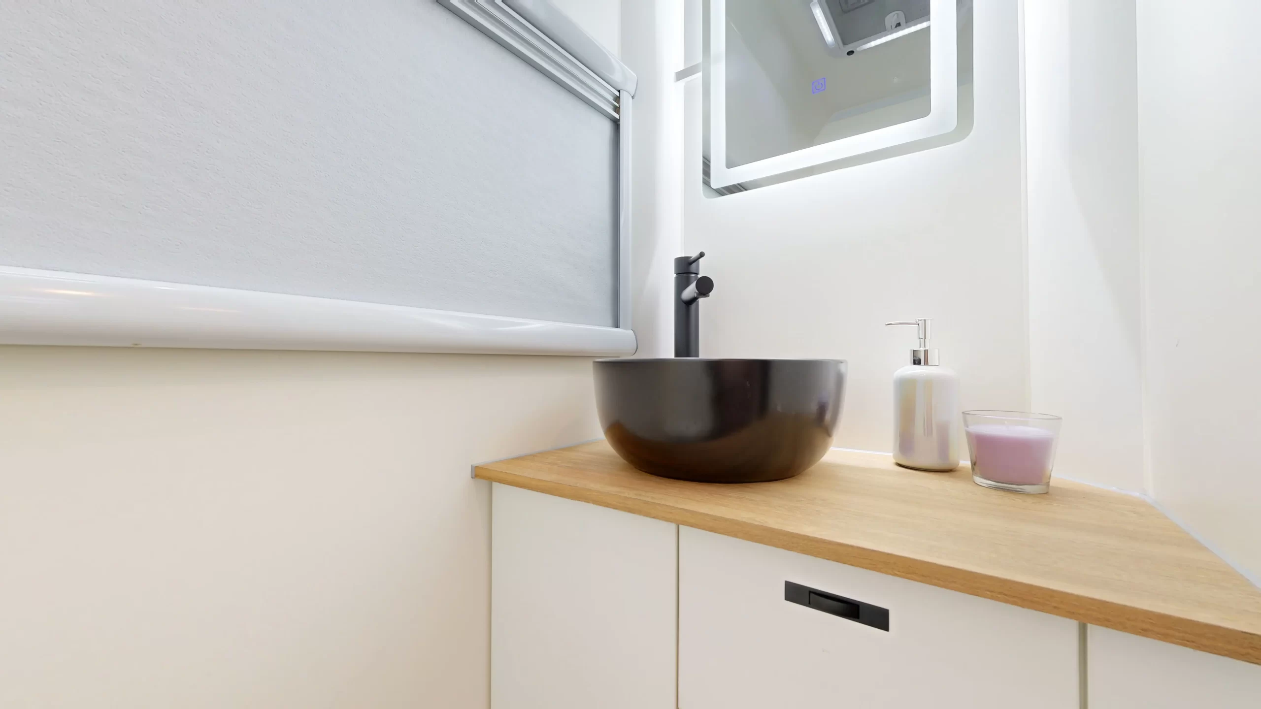 Adventure 7.2 Black Edition